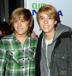 images (15) - zack si cody