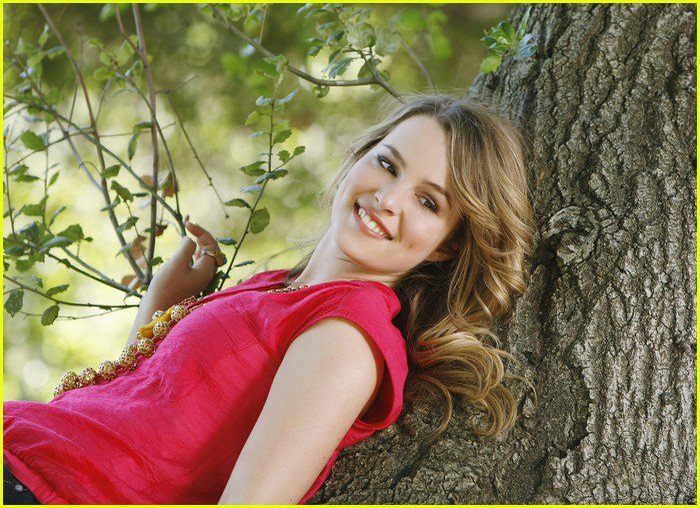 299878_249264815118190_193579627353376_745030_2029363239_n - Brigit Mendler