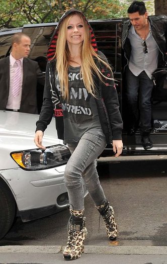 2012576921_5695005368 - Avril Lavigne