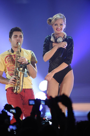 16 - 40 Principales Awards 2011 - show