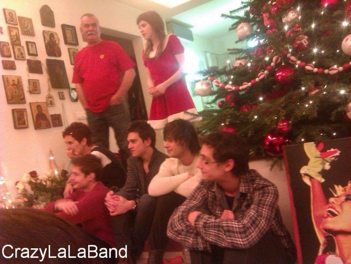 374744_225427750867887_192805650796764_538813_1209572919_n