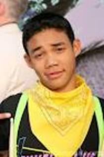 Hei m-am gandit si acum sunt cow-boy!