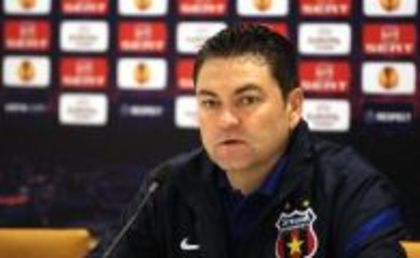 niciun-antrenor-din-romania-nu-a-mai-trait-asa-ceva-cum-s-a-trezit-ilie-stan-cu-50-de-jucatori-in-lo