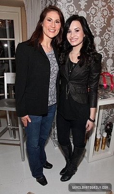 Demi (5) - Demi - January 16 - HBO Luxury Lounge