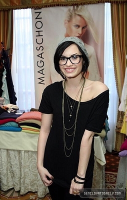 Demi (16) - Demi - January 16 - HBO Luxury Lounge