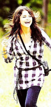 299302_216247295098883_185637221493224_595756_994331_a - album pentru HotCoolMag