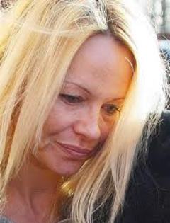 pamela‑anderson nemachiata - poze cu pamela anderson nemachiata