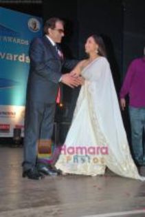 thumb_Rani Mukherjee at Dadasaheb Phalke Awards in Bhaidas Hall on 3rd May 2011 (23)