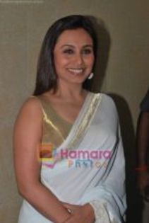thumb_Rani Mukherjee at Dadasaheb Phalke Awards in Bhaidas Hall on 3rd May 2011 (27)