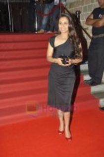 thumb_Rani Mukherjee at Vaibhavi merchant_s Taj Express musical in NCPA on 10th July 2011 (114)