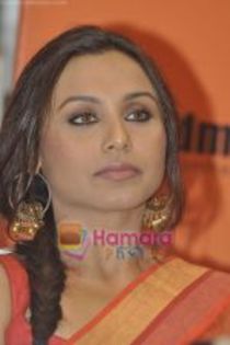 thumb_Rani Mukherjee unveil Mafia Queens of Mumbai book in Landmark, Mumbai on 4th May 2011 (11)