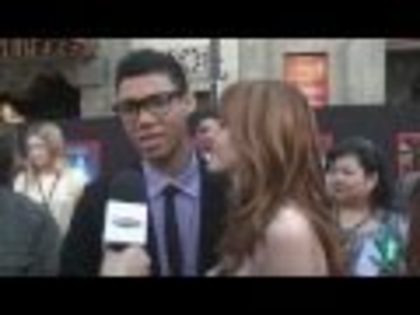  - Bella Thorne si Roshon