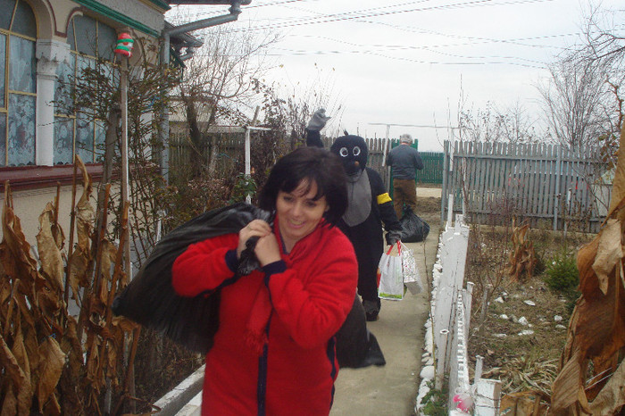 HAI,PE CAI CA SE FILMEAZA:))