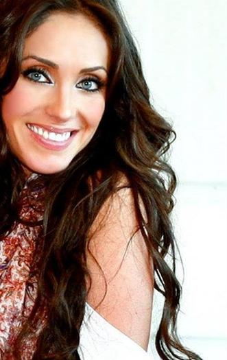 302264_151106778317216_100002536848660_259049_1048086377_n - 1-Anahi 6-1