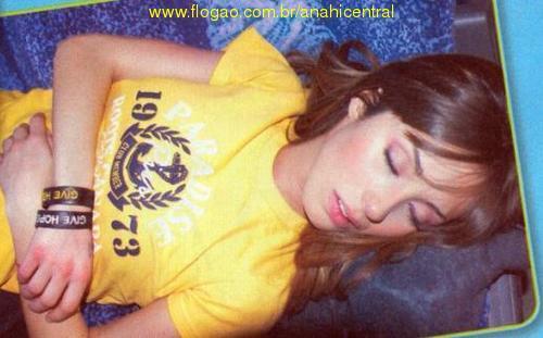 381169_177079202386640_100002536848660_344751_1362532479_n - 1-Anahi 6-1