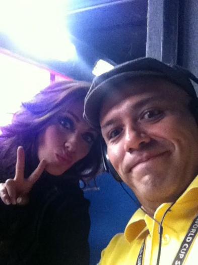 387535_184843821610178_100002536848660_366664_180199774_n - 1-Anahi 6-1