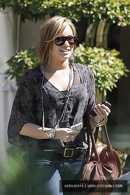 Demitzu (2) - Demi - October 7 - Arriving at a business meeting in Beverly Hills CA