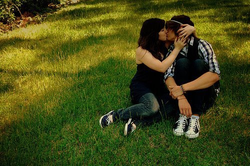 ; Mi-e dor de tine, te vreau inapoi...mi-e dor de tot ce-am insemnat noi
