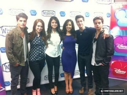 normal_WOWP_28229 - xX_Wizards Of Waverly Place Press Junket