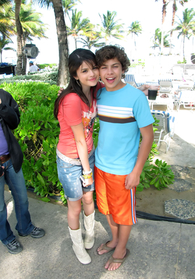 normal_selenafan_(4) - on the set of wowp movie