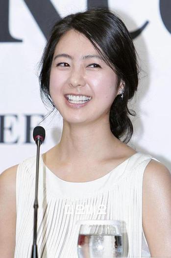 l (4) - a---lee yo won 2---a
