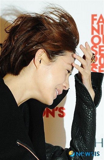 lyw (79) - a---lee yo won 2---a
