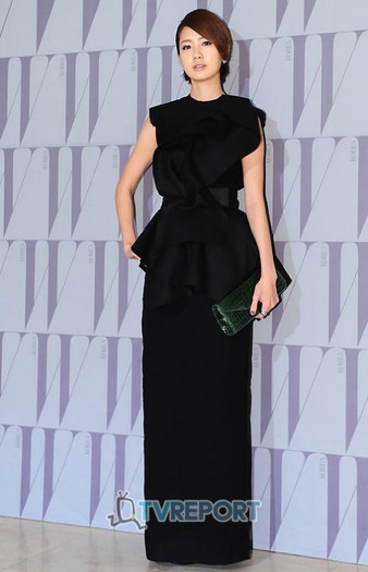 lyw (49) - a---lee yo won 2---a