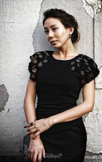 49803710_SQNTVGDXS - a---park ye jin---a