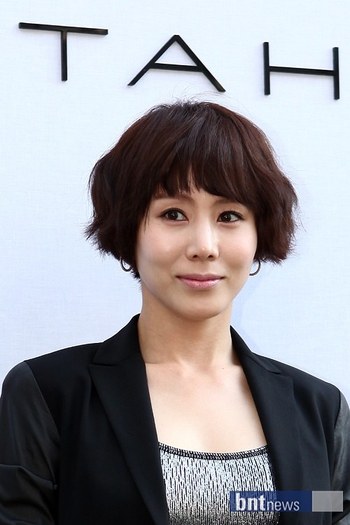 pyj (26) - a---park ye jin---a