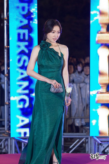 s - a---shin se kyung---a