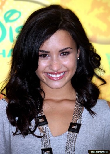 Demi Lovato - DEMI LOVATO LA DISNEY AND ABC TELEVISION GROUP