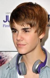 7 - Cat il iubesc eu pe Justin Bieber