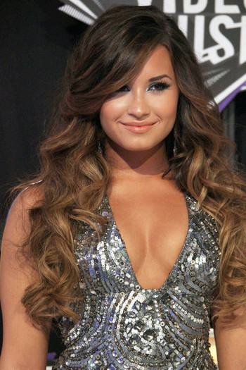 Demi Lovato - DEMI LOVATO LA MTV VIDEO MUSIC AWARDS 2011