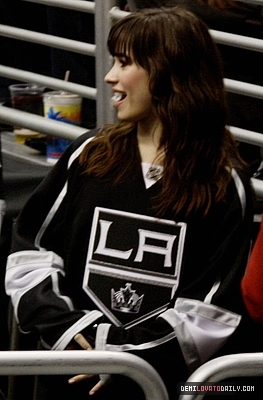 Demitzu (4) - Demi - January 12 - LA Kings vs Tampa Bay Lighting Game