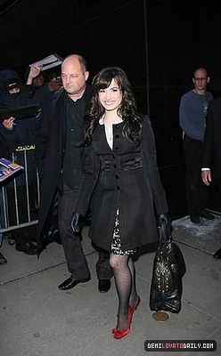 Demi (28) - Demi - January 29 - Arriving and leaving the ABC Studios