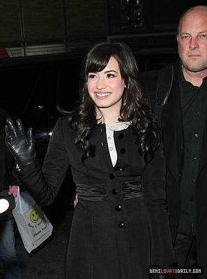 Demi (30) - Demi - January 29 - Arriving and leaving the ABC Studios
