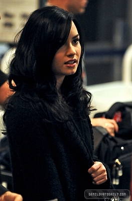 Demitzu (10) - Demi - December 18 - Departs from LAX Airport