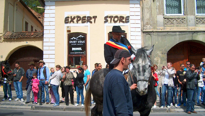 Junele MATAESU - BRASOV - Junii din Scheii