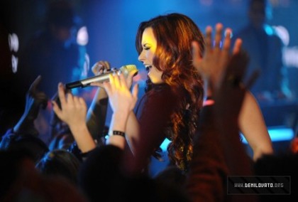 Demitzu (22) - Demi - December 31 - MTV New Years Eve Bash 2012 Performances