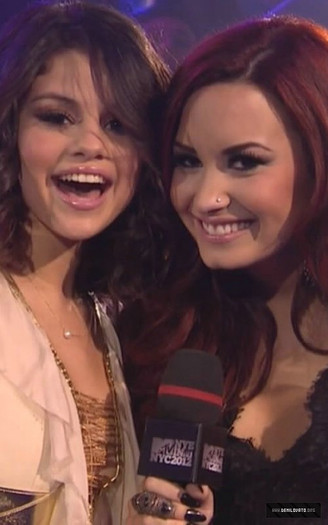 Demitzu (3) - Demi - December 31 - MTV New Years Eve Bash 2012 Event