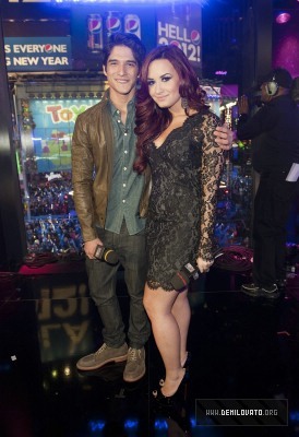 Demitzu (12) - Demi - December 31 - MTV New Years Eve Bash 2012 Event