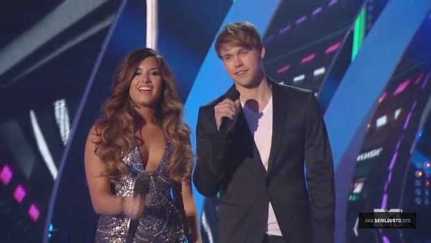 Demzu (8) - Demi - MTV Video Muic Awards 2011 Captures