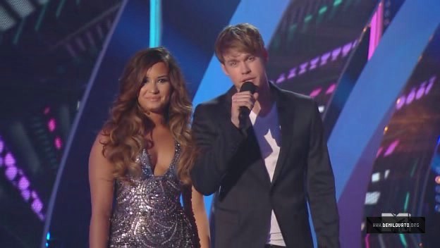 Demzu (12) - Demi - MTV Video Muic Awards 2011 Captures