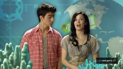 Demi and Joe (4) - Demi - Disney Ocean Underwater Tour Captures