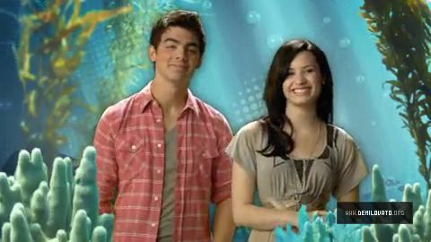 Demi and Joe (16) - Demi - Disney Ocean Underwater Tour Captures