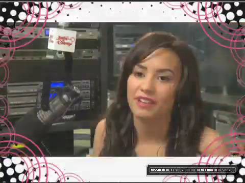 Demetria (2) - Demi - At and T Messaging Device Promos Captures