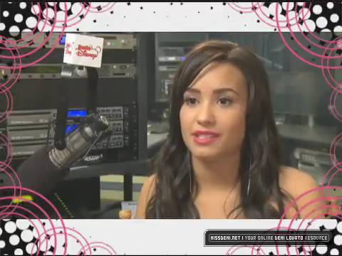 Demetria (9) - Demi - At and T Messaging Device Promos Captures