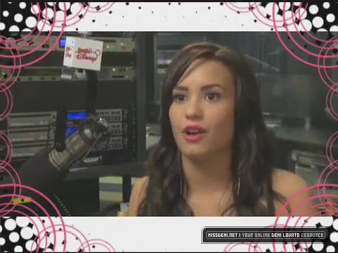 Demetria (25) - Demi - At and T Messaging Device Promos Captures
