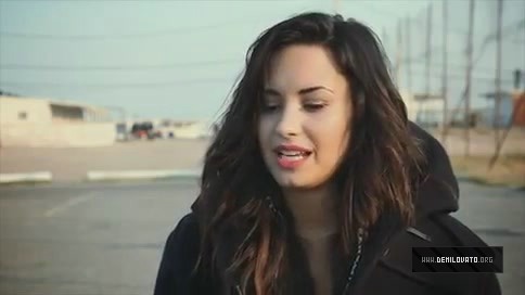 Demzu (10) - Demi - Elle Photosoot - Behind the scenes