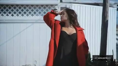 Demzu (20) - Demi - Elle Photosoot - Behind the scenes